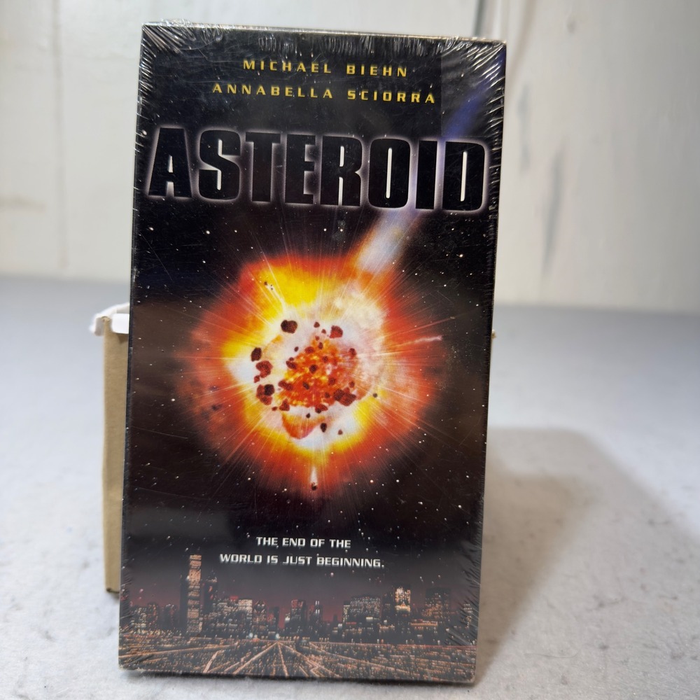 Asteroid VHS 1997 Movie Michael Biehn‎ Annabella Sciorra LIVE Entertainment NEW